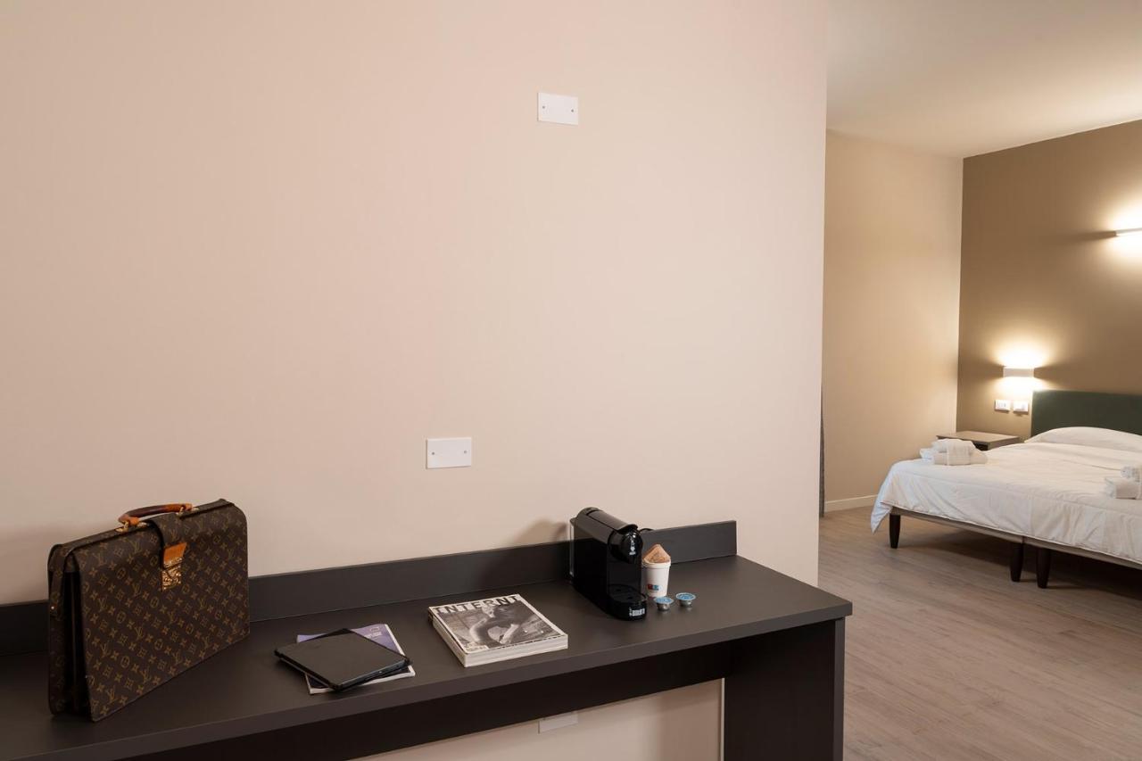 Astoria Comfort Rooms Болонья Экстерьер фото